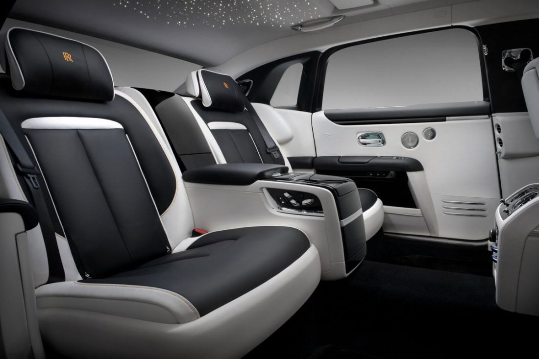 2021-rolls-royce-ghost-extended-leg-room-1100×733